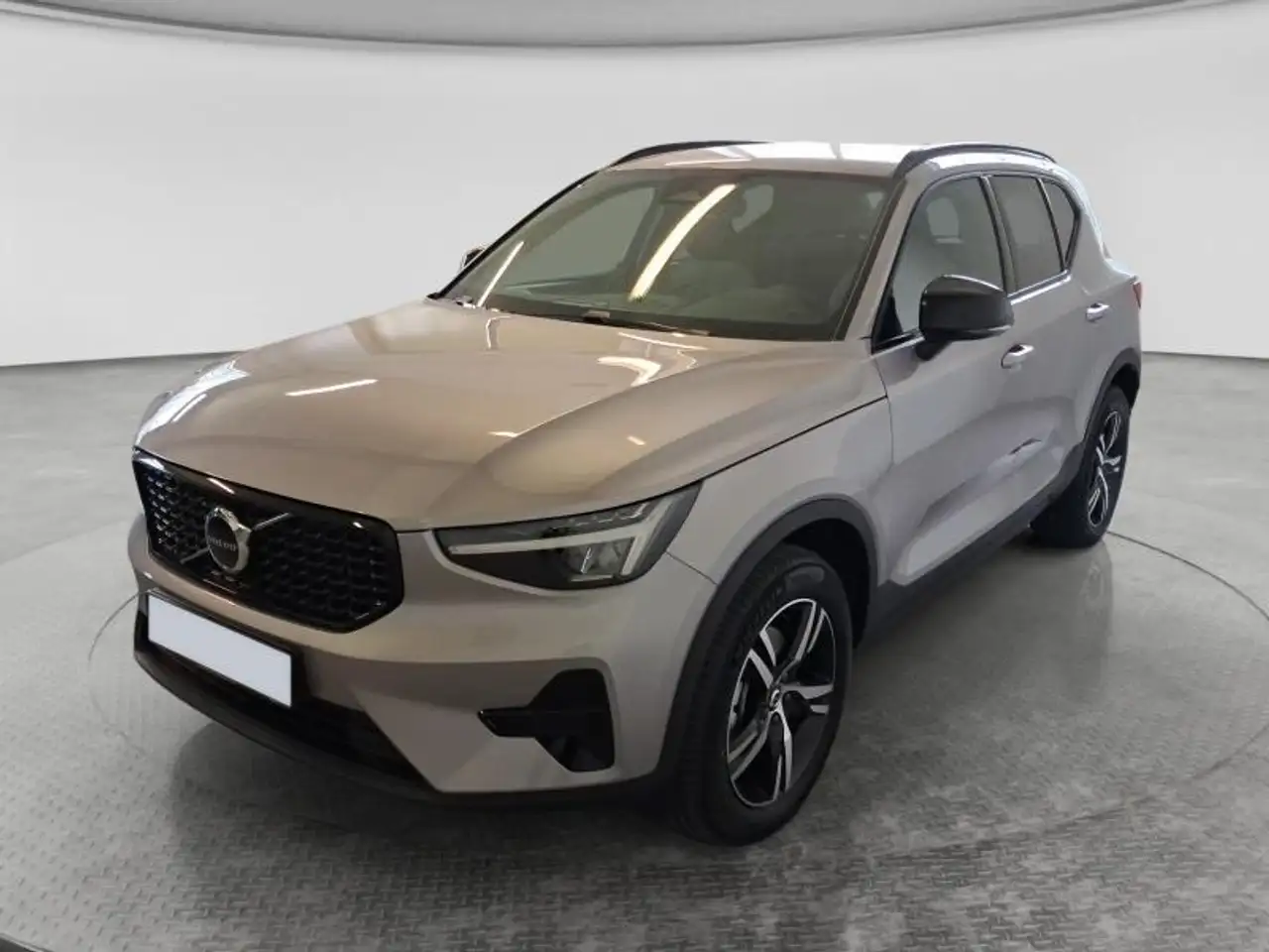Volvo XC40 2026