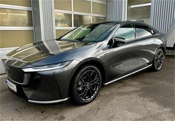 68,8kWh SR Takumi Schnell Lader mit Innenraum w