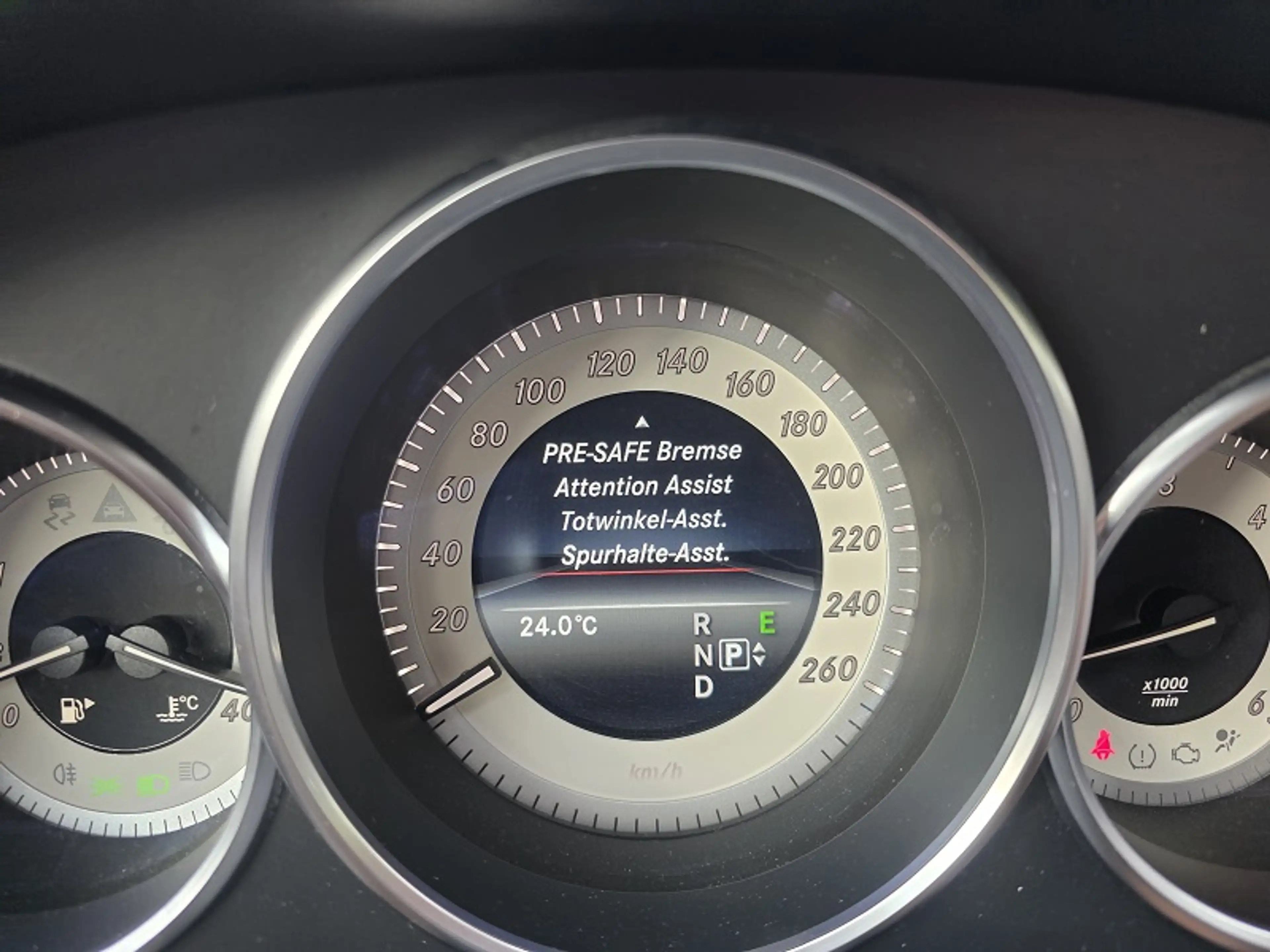 Mercedes-Benz CLS 350 CLS 350 CDI BlueEfficiency 4MATIC Aut. DPF — photo 11