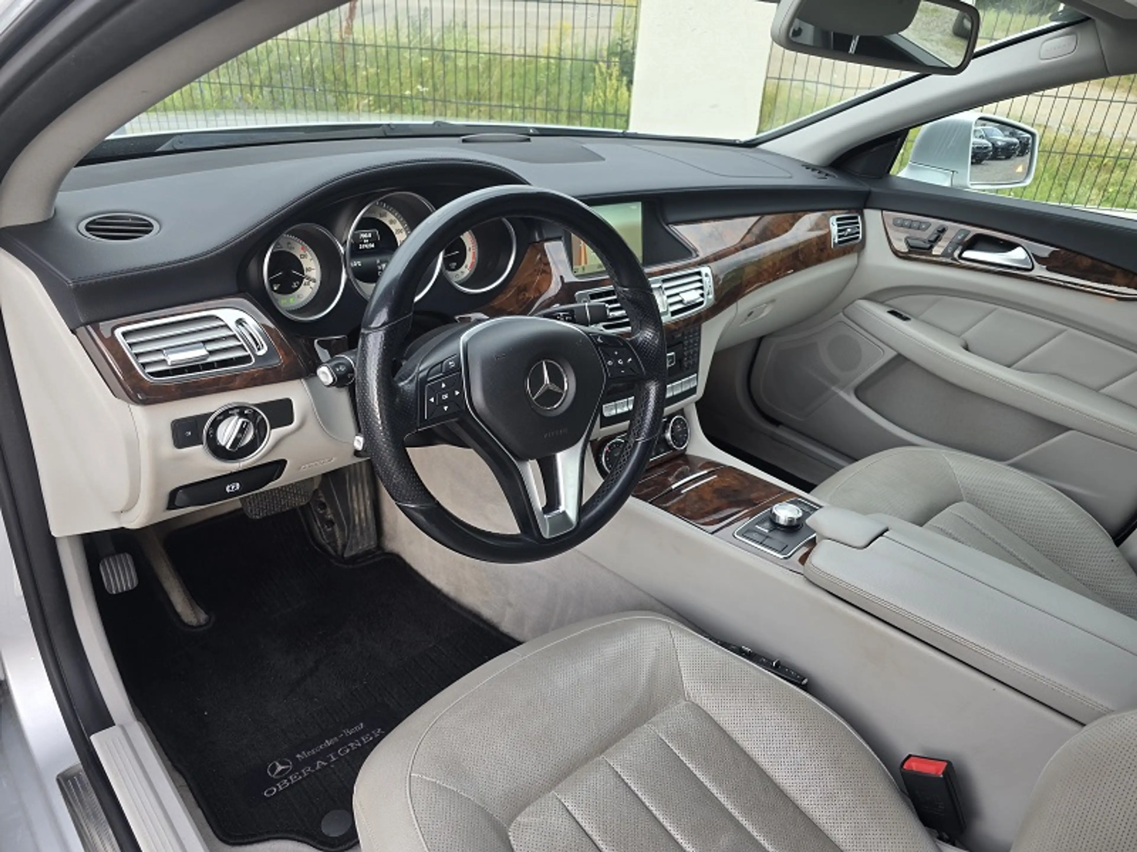 Mercedes-Benz CLS 350 CLS 350 CDI BlueEfficiency 4MATIC Aut. DPF — photo 6