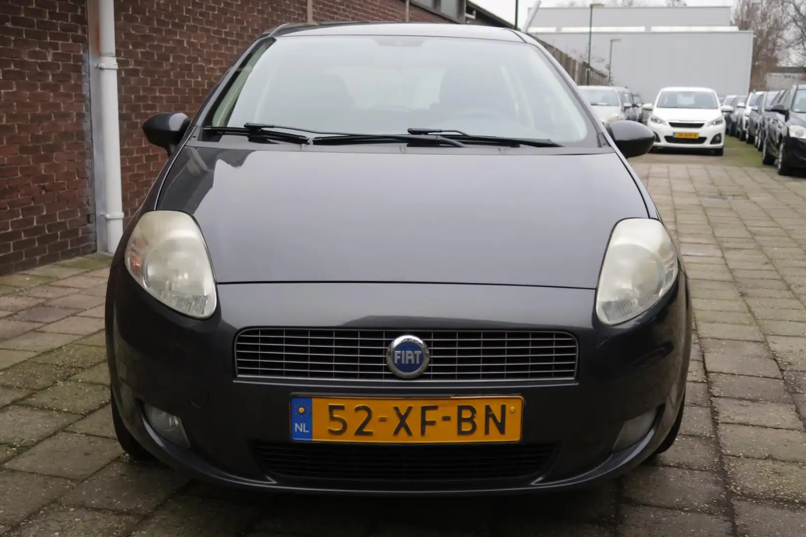 Fiat Grande Punto 1.4 Dynamic, AIRCO, STUURBEDIENING, 2 ELEKTRISCHE Gris - 2