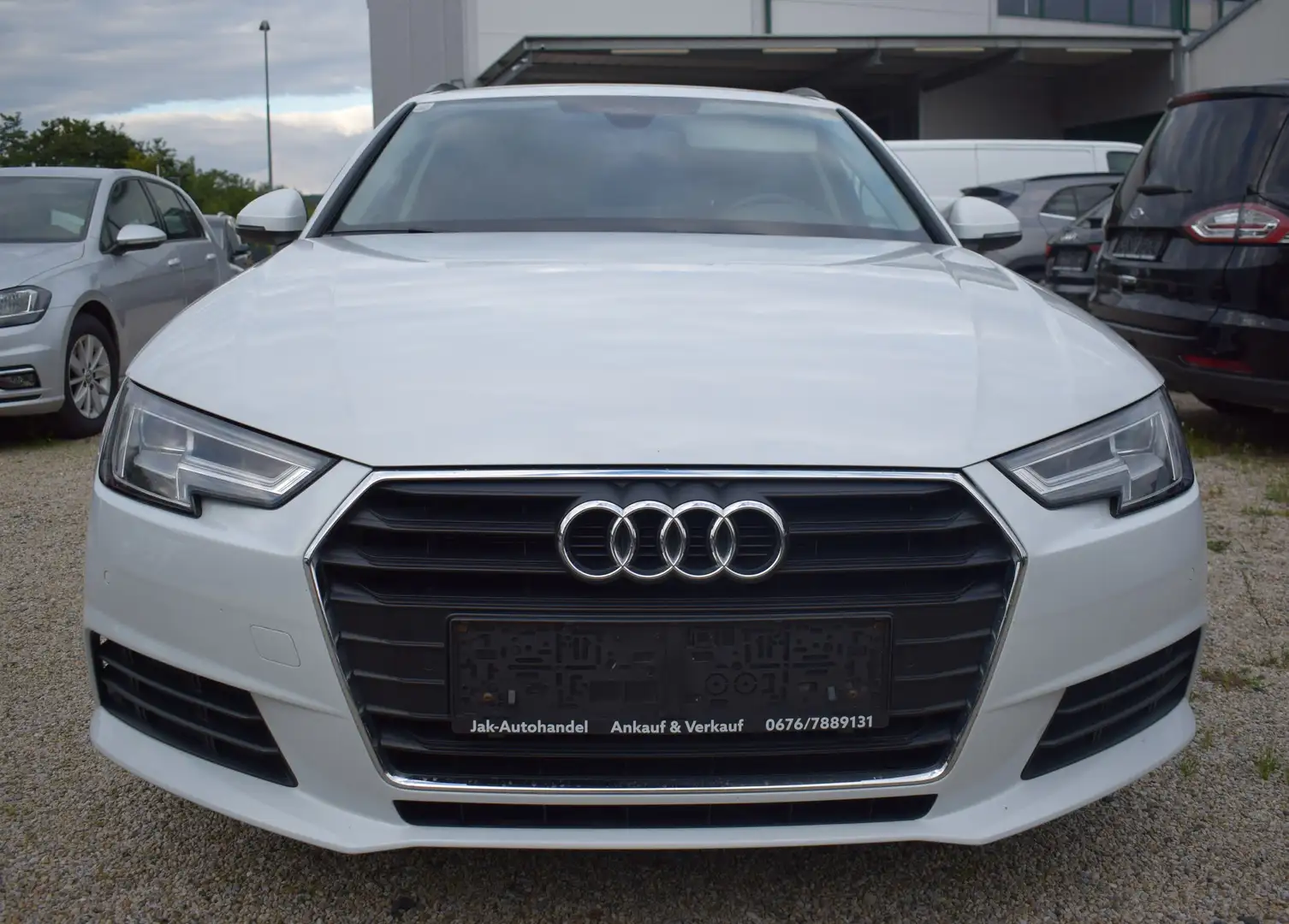 Audi A4 Avant 2,0 TDI Blanc - 2