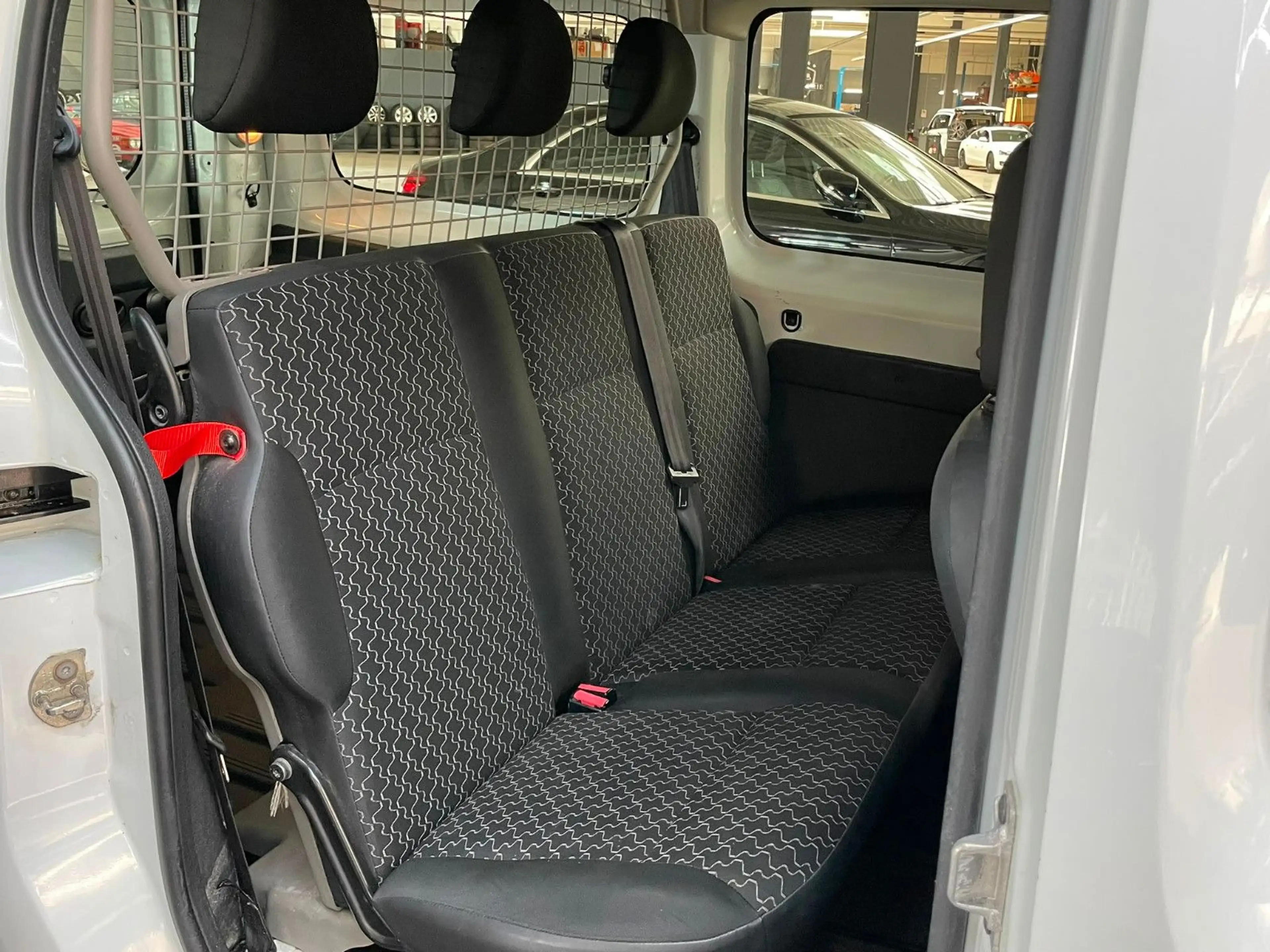 Renault Kangoo Rapid Maxi Extra Doppelkabine AHK — photo 11