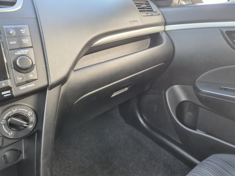 Suzuki Swift 1.2 Dynamic — photo 14