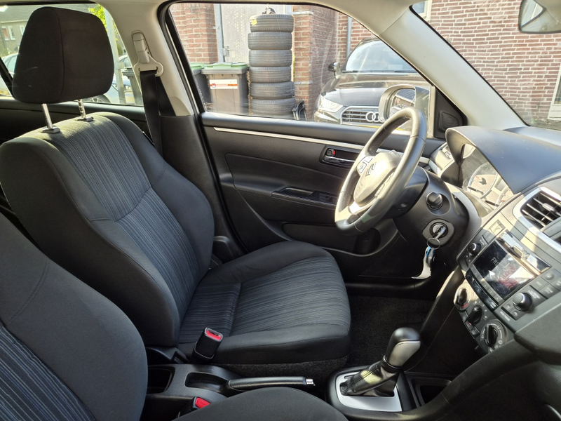 Suzuki Swift 1.2 Dynamic — photo 2