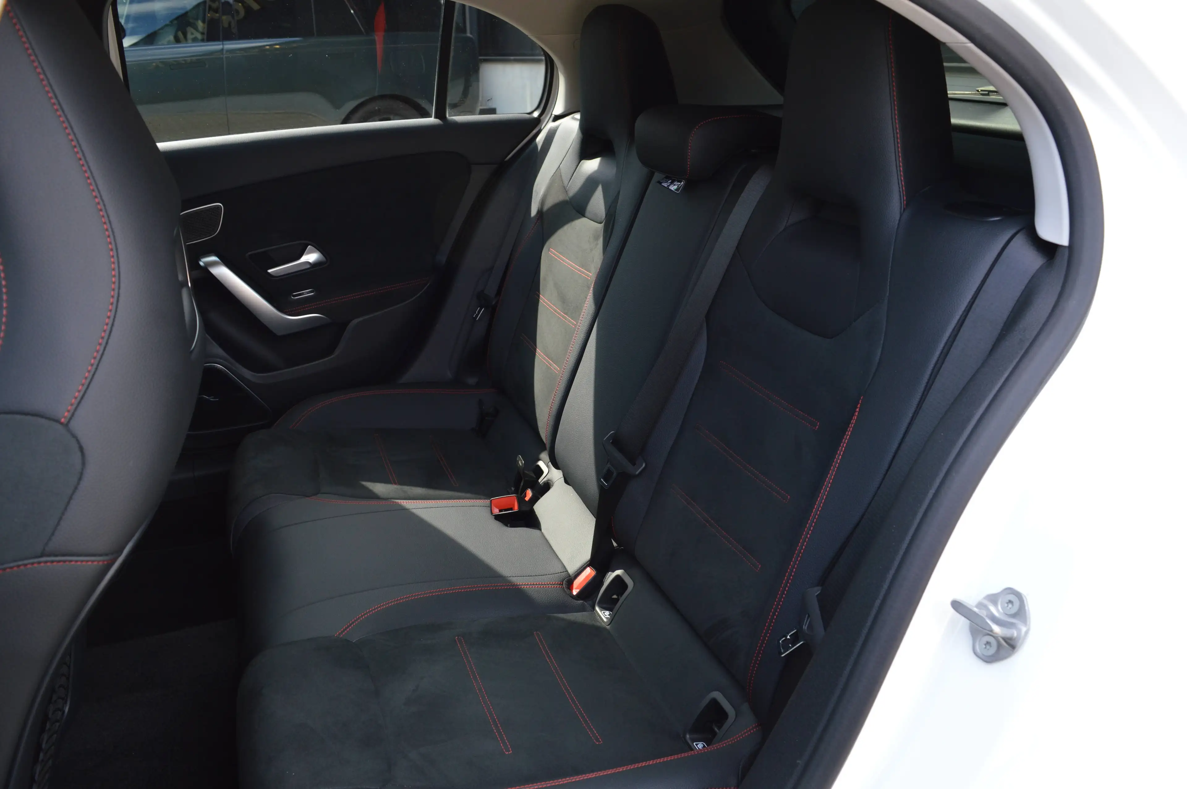 Mercedes-Benz A 220 d AMG Line - Nigh pack - Burmeister - Top condition — photo 11