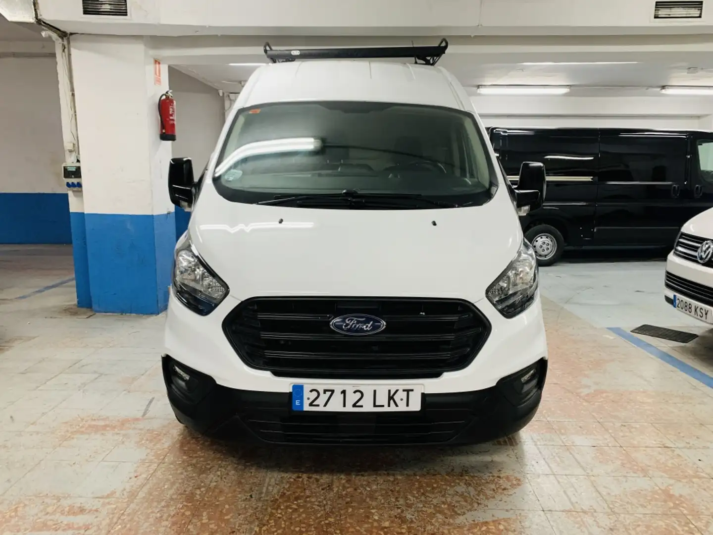 Ford Transit Custom FT 300 L2 Van DCb. Trend 130 Wit - 2