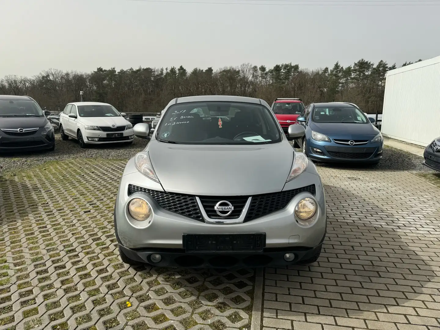 Nissan Juke 1.6 CVT Automatik. Tekna Silber - 1