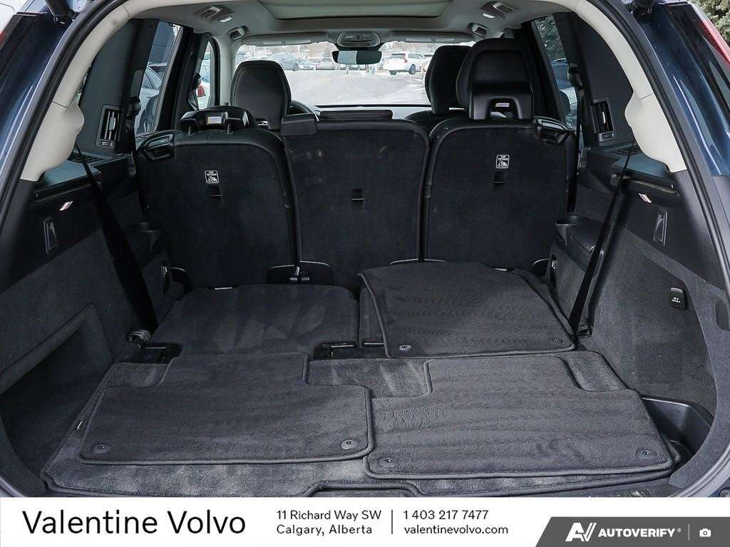 2026 Volvo XC90 Ultra Bright Theme thumb 11