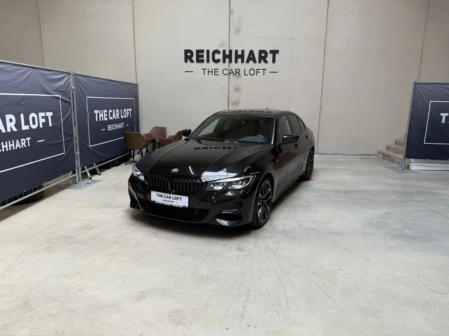BMW 320 d xdrive Limousine M-SPORT Schwarz - 1