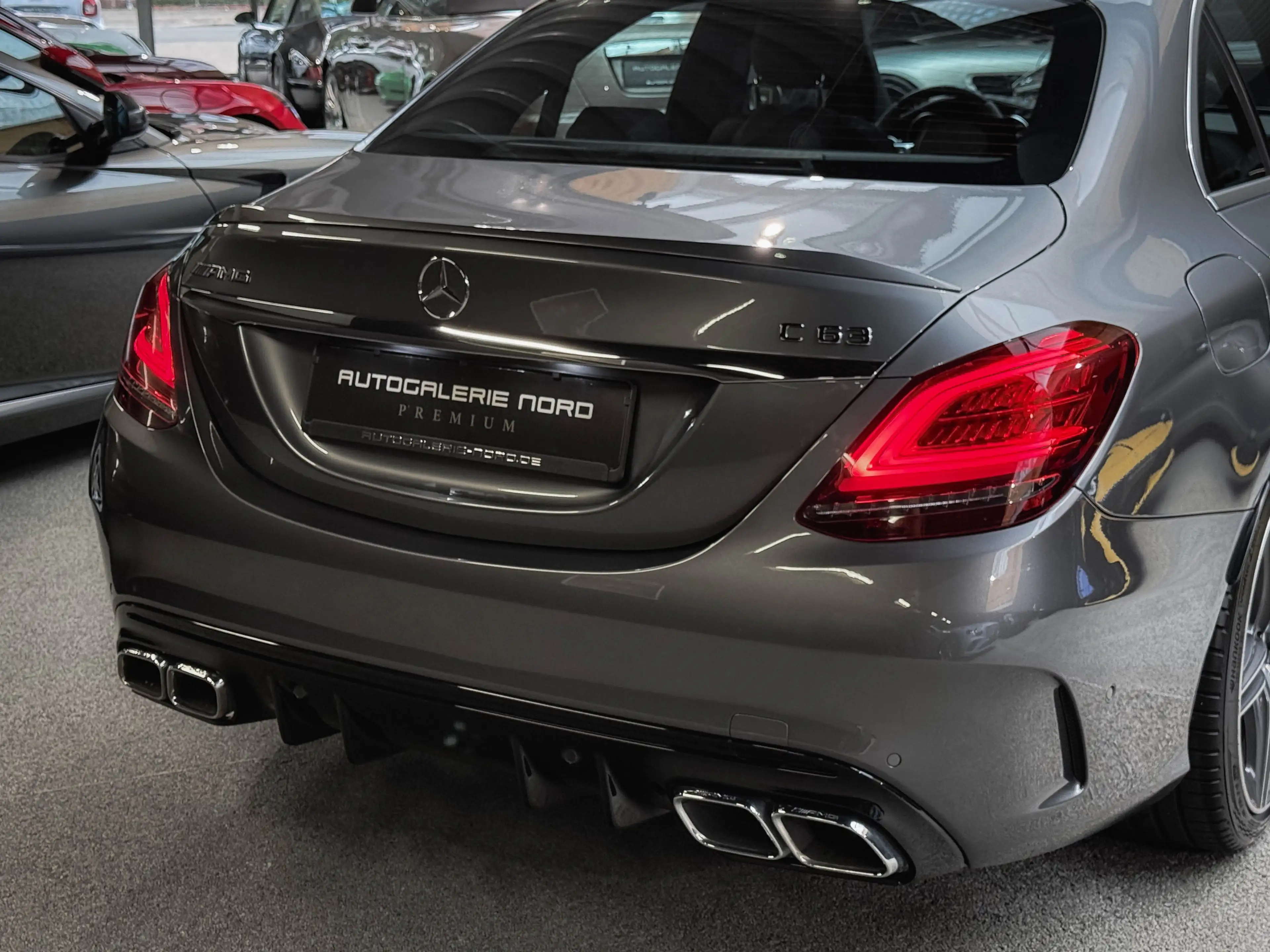 Mercedes-Benz C 63 AMG | PANO | FAHRASSIST HIGH-END | COMAND | KEYLESS — photo 9