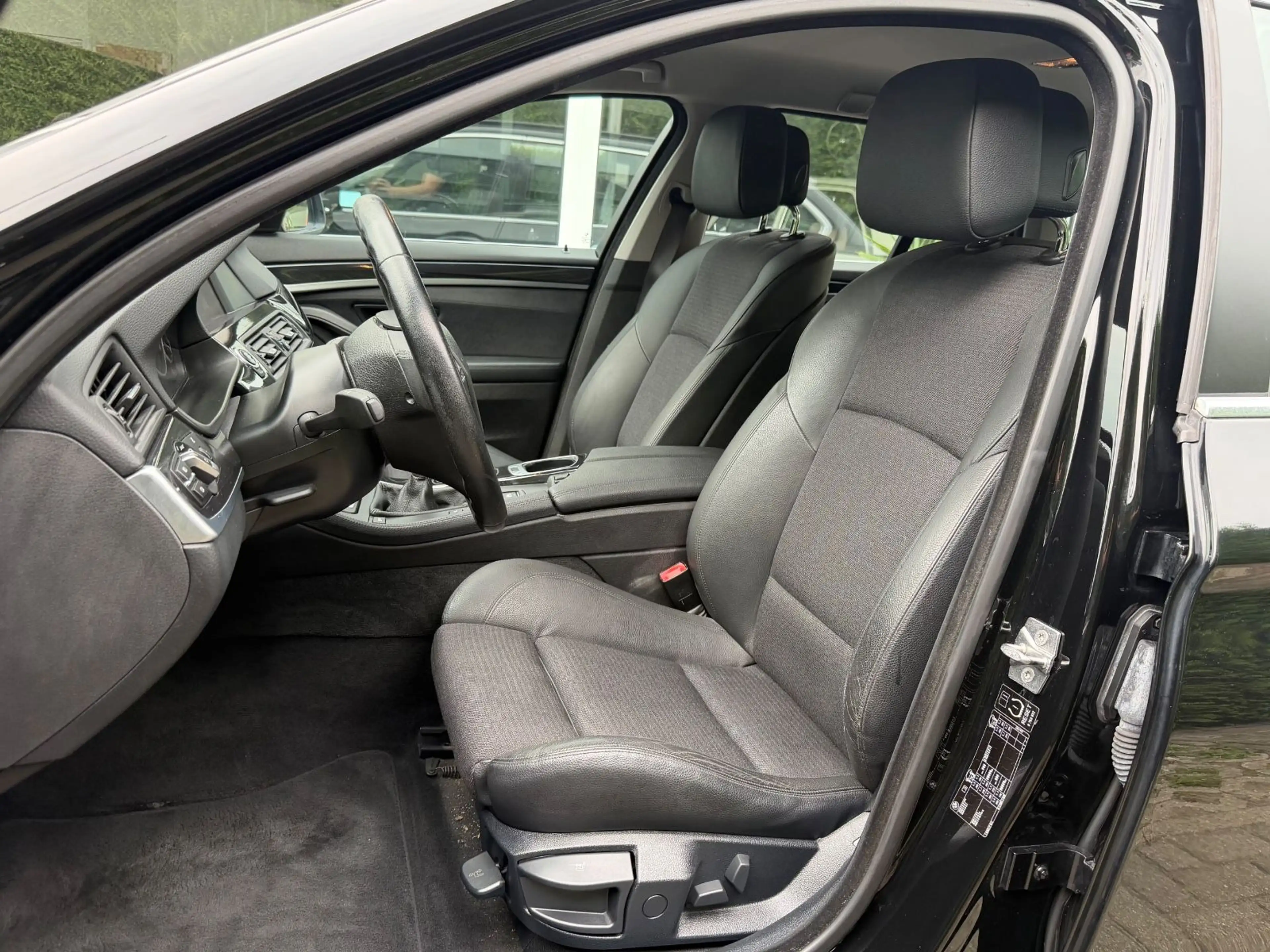 BMW 523 5 Touring 523 i — photo 8