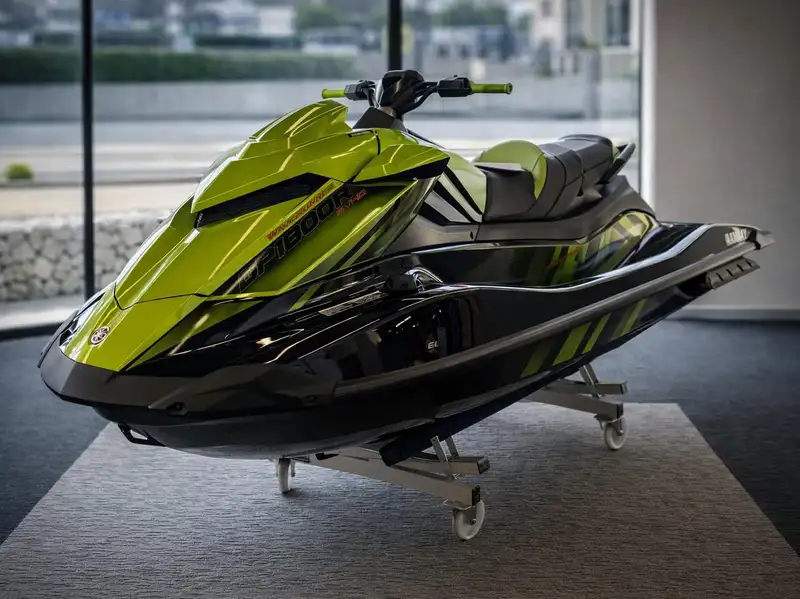Yamaha Jet Ski - foto 2