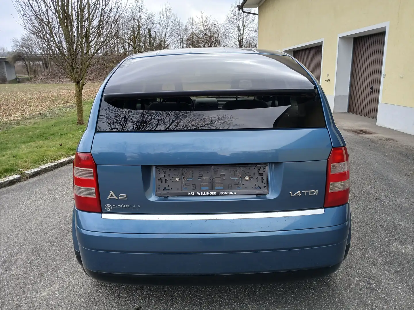 Audi A2 1,4 TDI Blau - 2