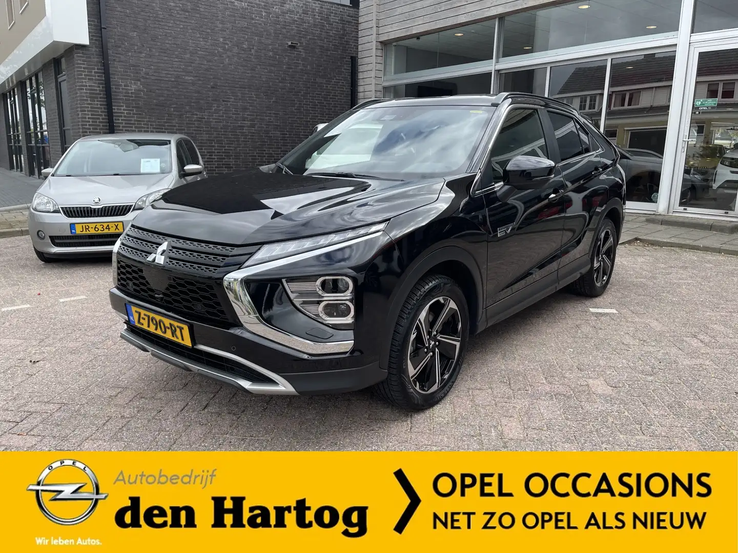 Mitsubishi Eclipse Cross 2.4 PHEV Instyle Trekhaak/ECC/Navi/Camera/Stoelver Noir - 1
