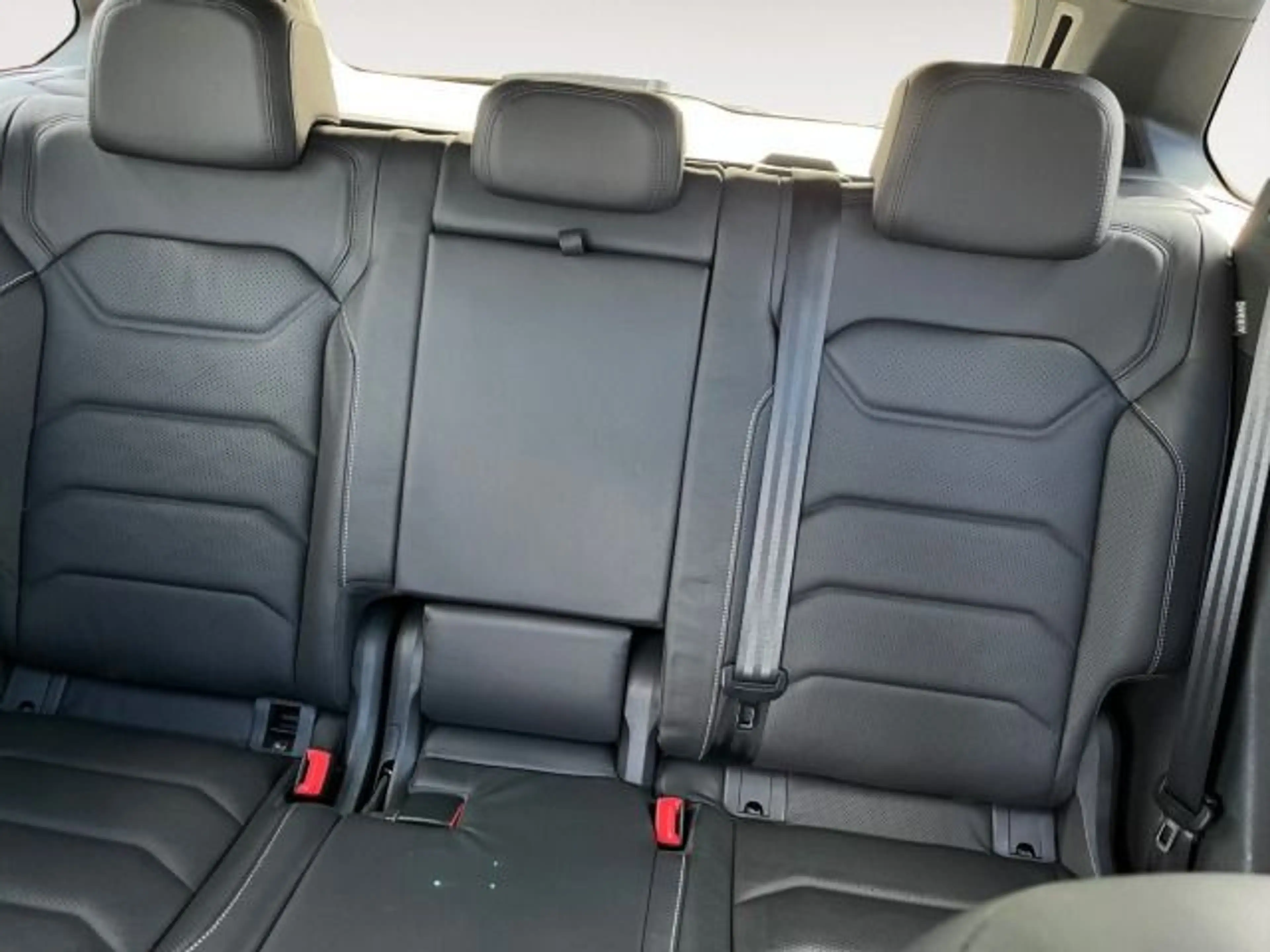 Volkswagen Touareg 3.0 TDI Edition 20 AHK,Luft,Pano,,Dynaud — photo 13