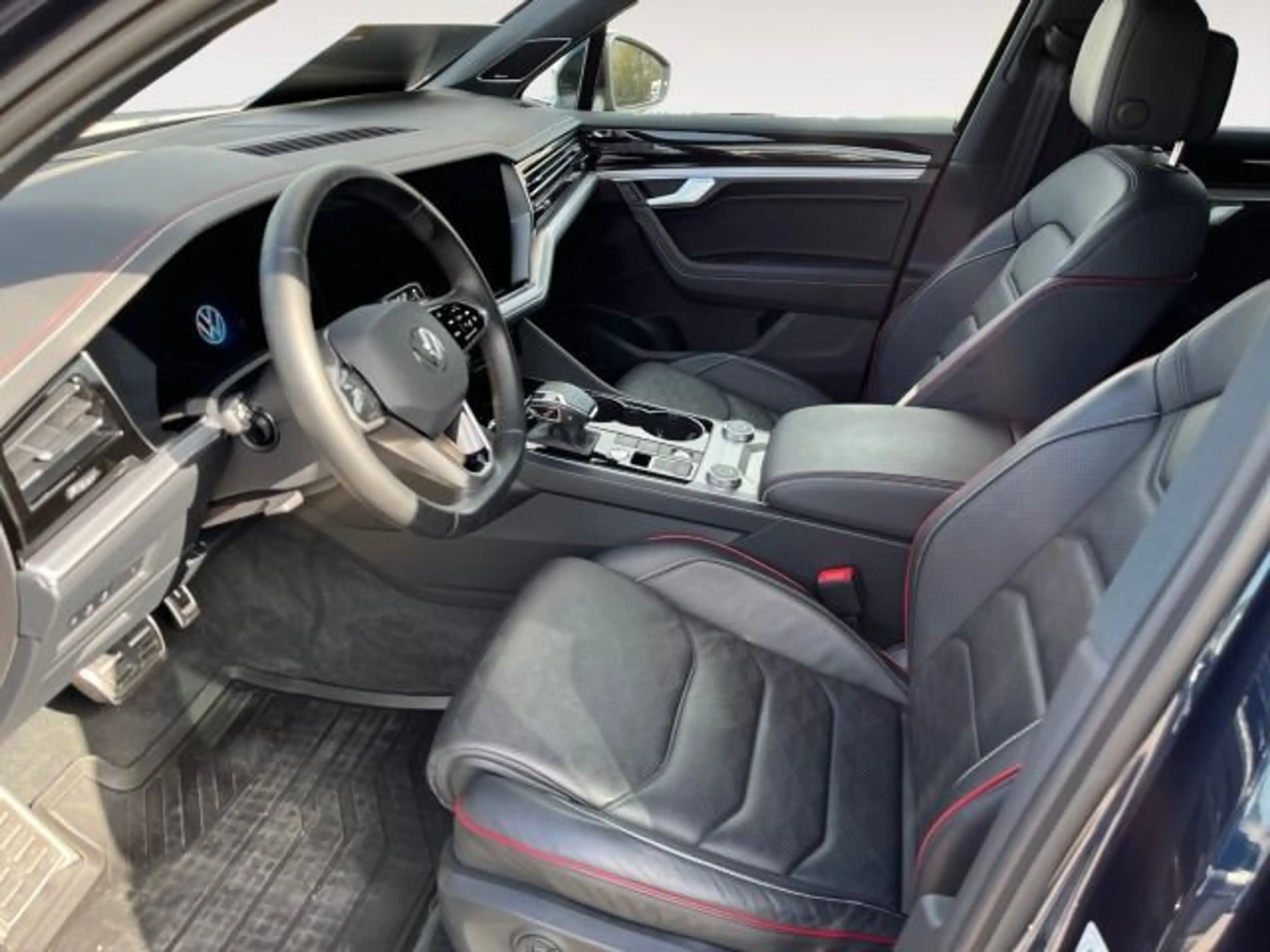 Volkswagen Touareg 3.0 TDI Edition 20 AHK,Luft,Pano,,Dynaud — photo 9