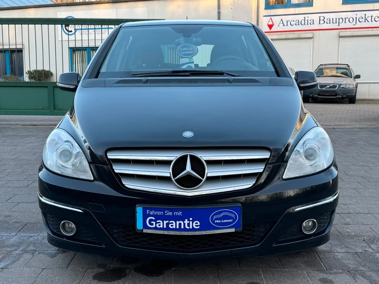 Mercedes-Benz B 180 CDI 2.HAND TÜV NEU EURO 5 SHZ PDC GARANTIE Schwarz - 2