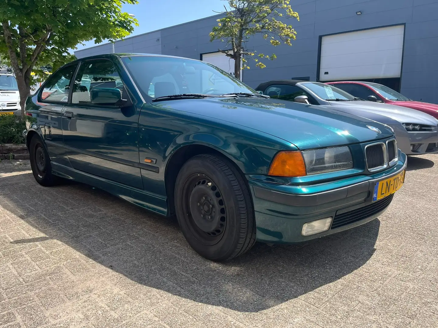 BMW 318 Zeldzame originele Nederlandse BMW 318ti Compact Verde - 2