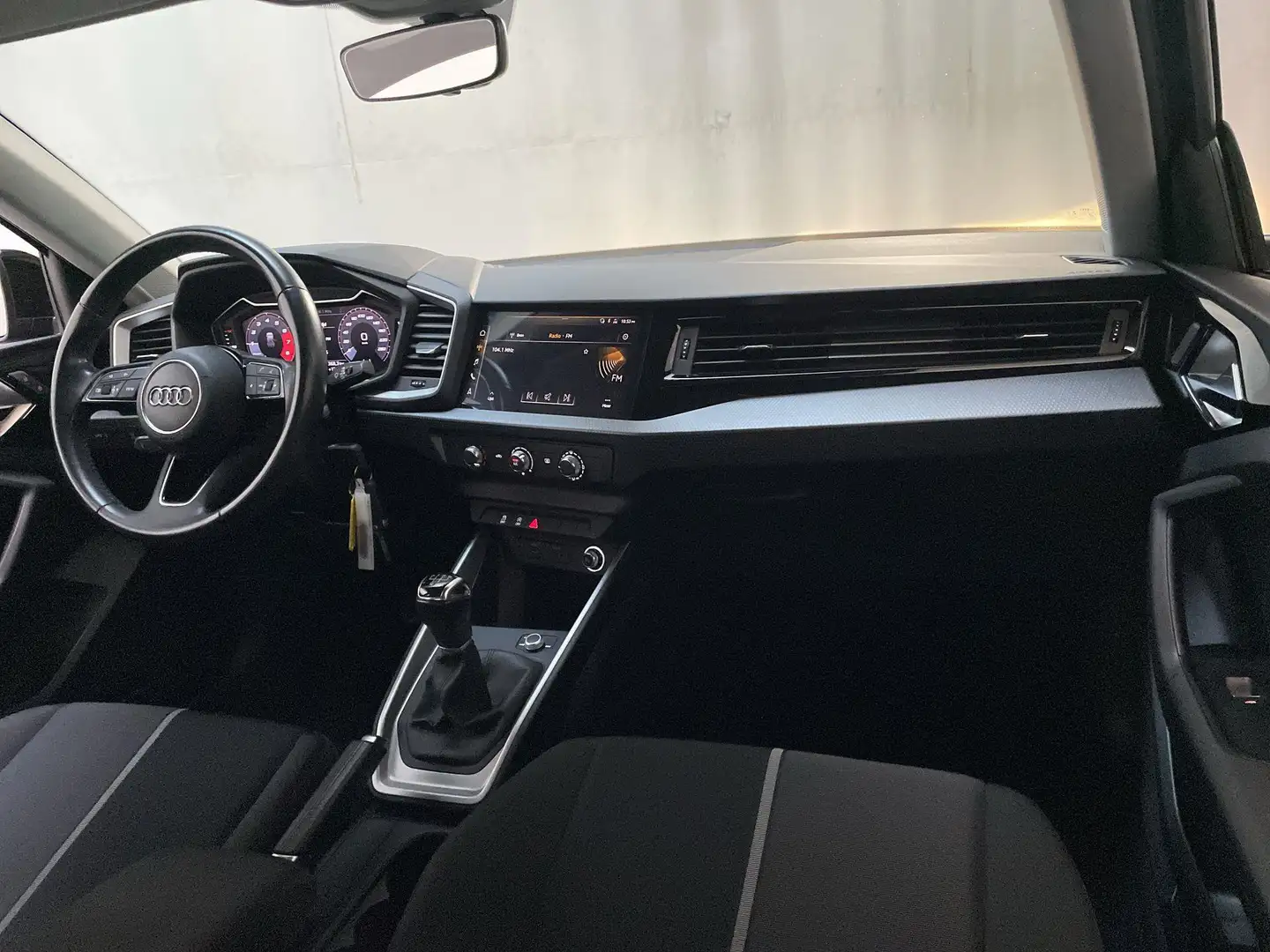 Audi A1 Sportback 25 TFSI Pro Line Airco Cruise Control Ap Zwart - 2