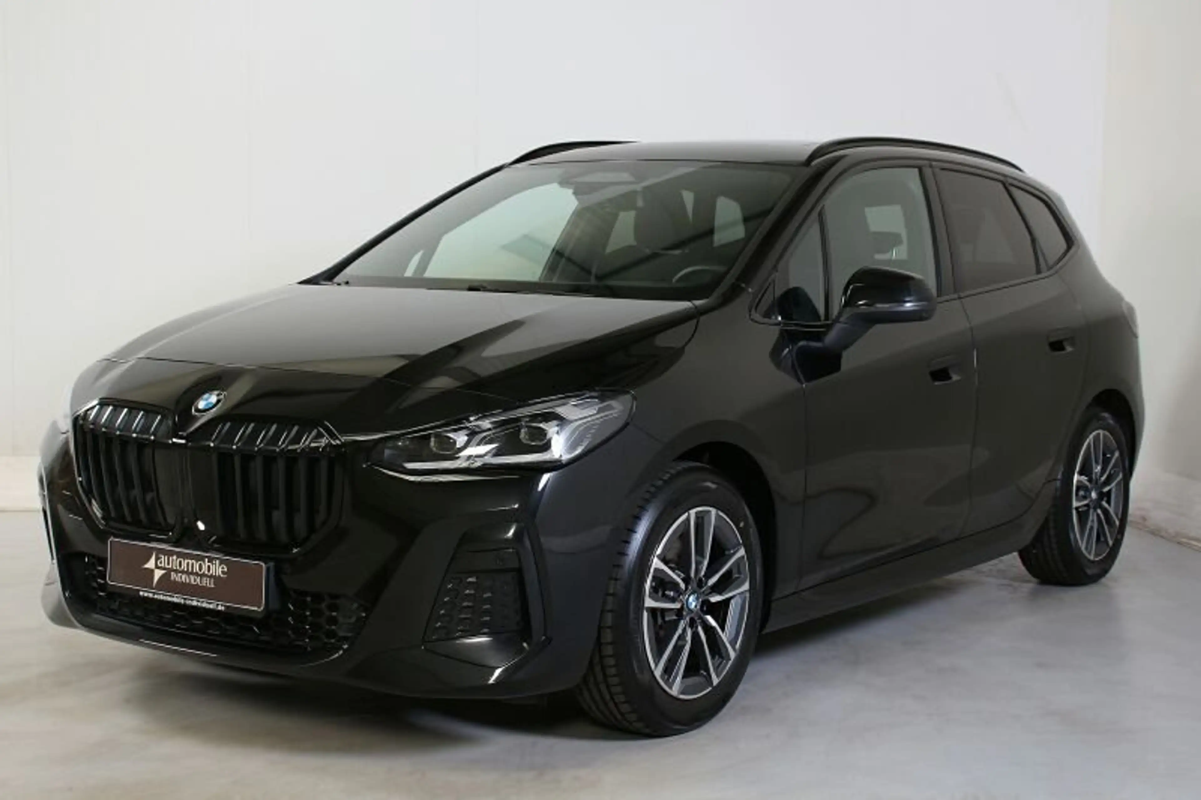 BMW 223 i xDr Active Tourer M Sportpaket AHK Pano H&K — photo 2