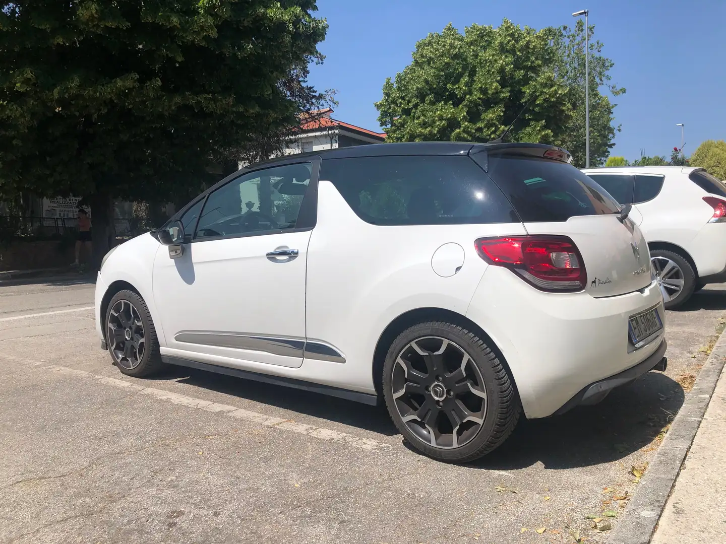 Citroen DS3 DS3 1.6 e-hdi airdream Ultra Prestige 92cv Bianco - 2