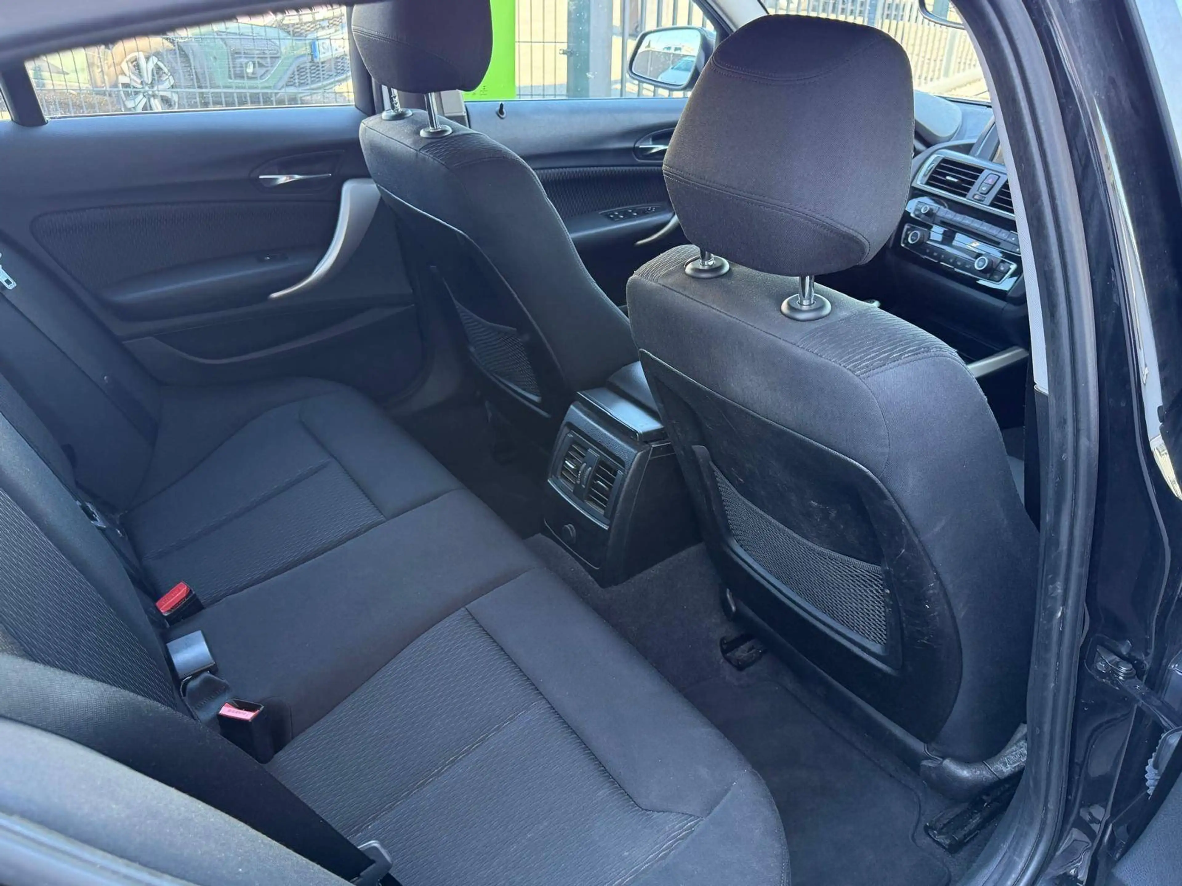 BMW 118 118 i Advantage 100Tkm — photo 7
