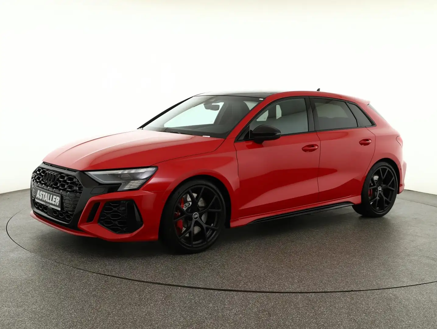 Audi RS3 Sportback 2.5 TFSI quattro Pano+Matrix+V Max Rot - 2
