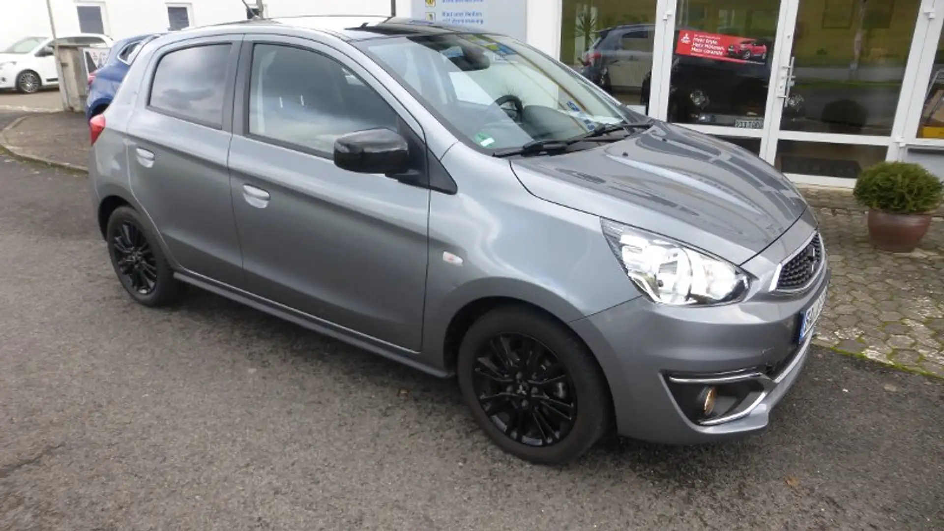 Mitsubishi Space Star Active+ 1.2 MIVEC ClearTec 5-Gang Grau - 1