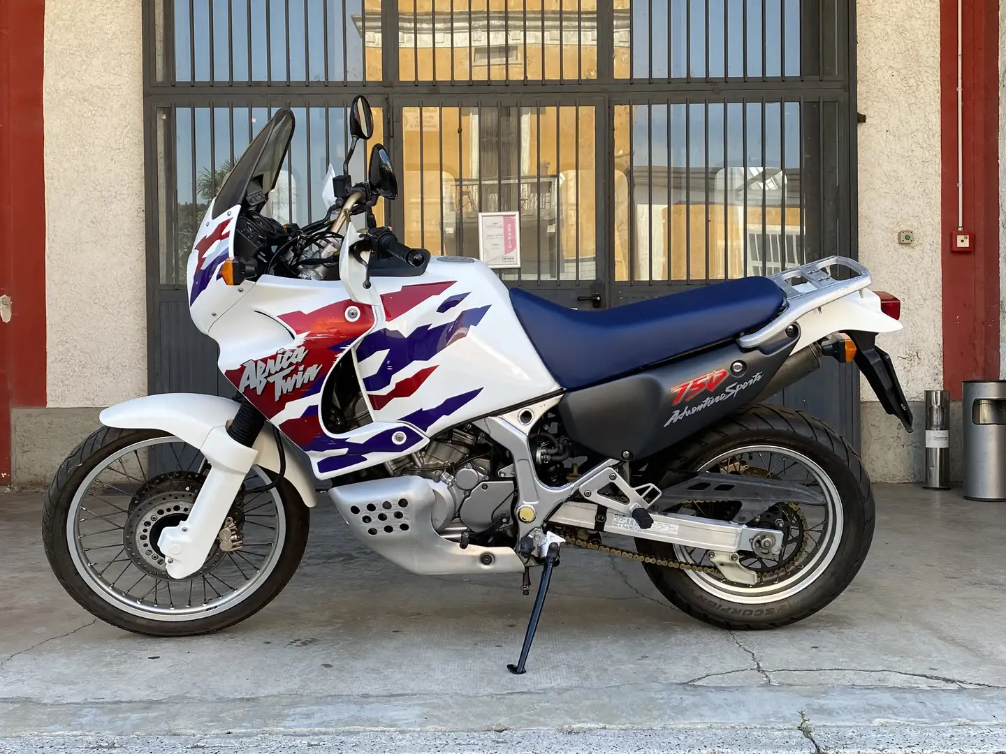 Honda XRV 750 Disponibili telai per tris valigie Bianco - 2