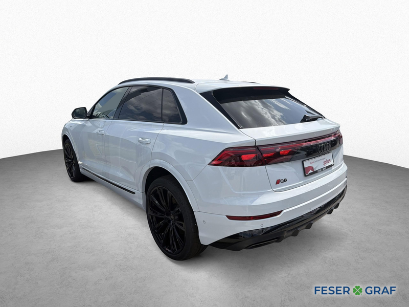 Audi Q8 SUV — photo 6