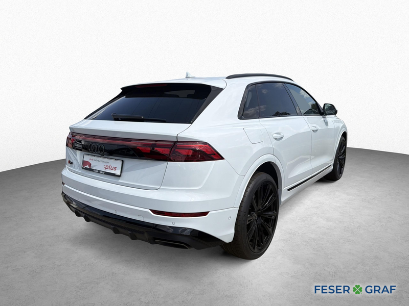 Audi Q8 SUV — photo 5