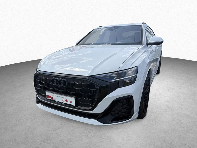 Audi Q8 SUV — photo 15