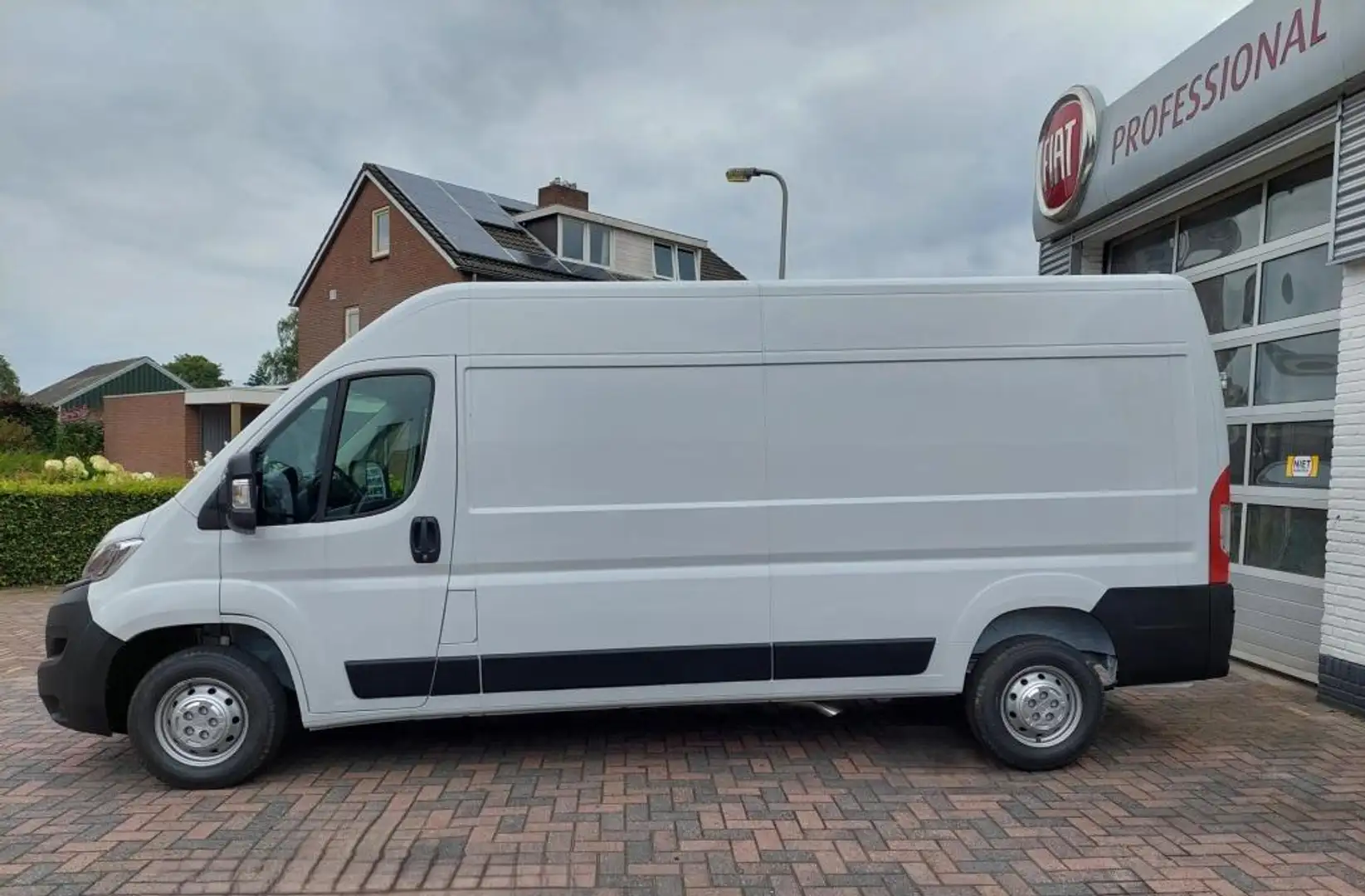 Opel Movano 2.2D 140 L3H2 3.5t Wit - 2