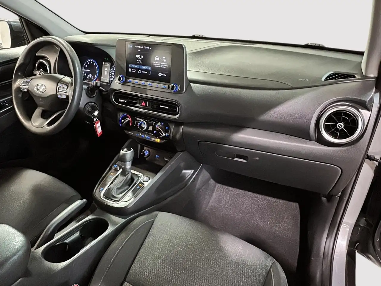 Hyundai KONA снимка Hyundai KONA