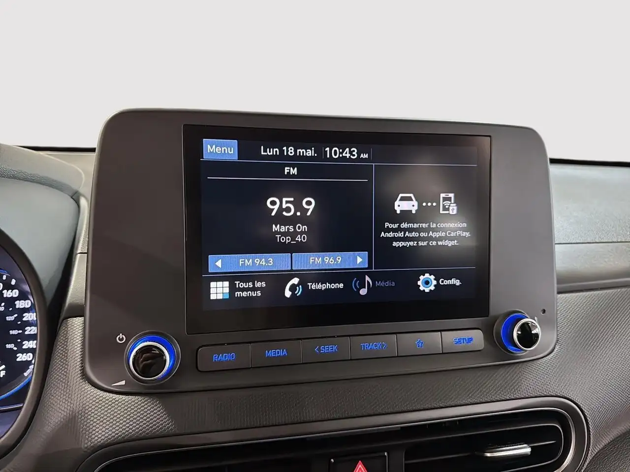 Hyundai KONA снимка Hyundai KONA