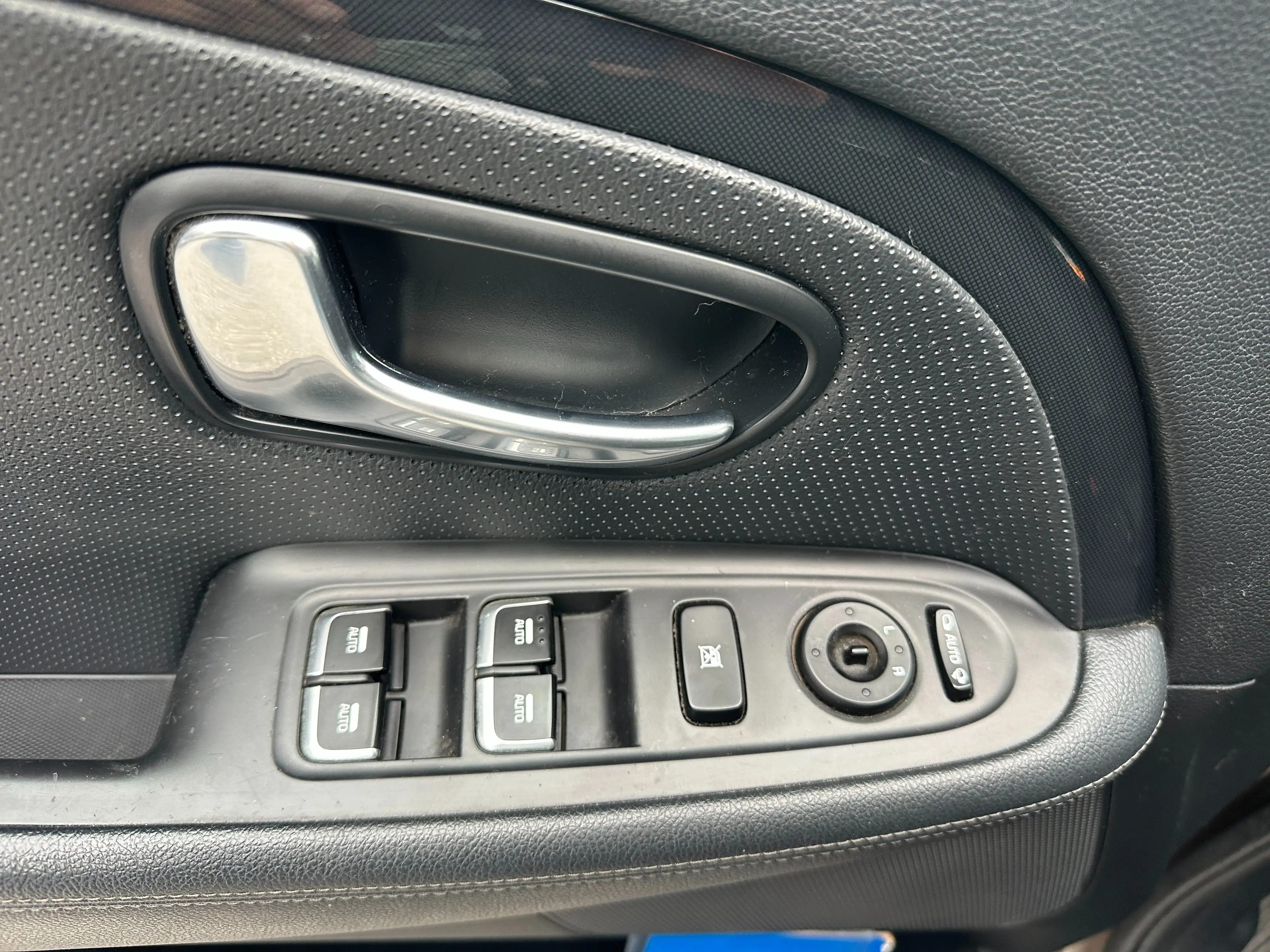 Kia Carens 1.7 Diesel Pickerl 3/2027 — photo 11