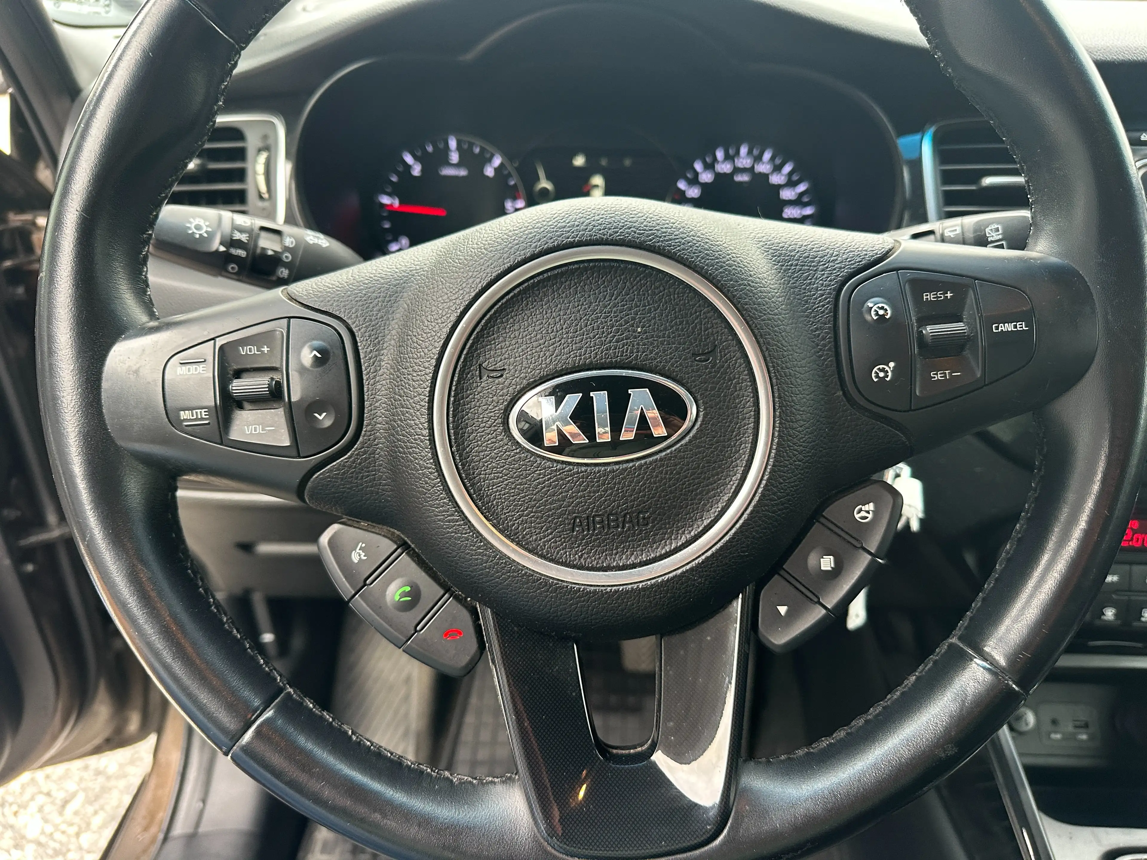 Kia Carens 1.7 Diesel Pickerl 3/2027 — photo 15