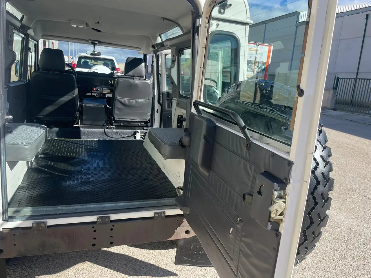 Land Rover Defender 110TDI 5DR SW, foto 7