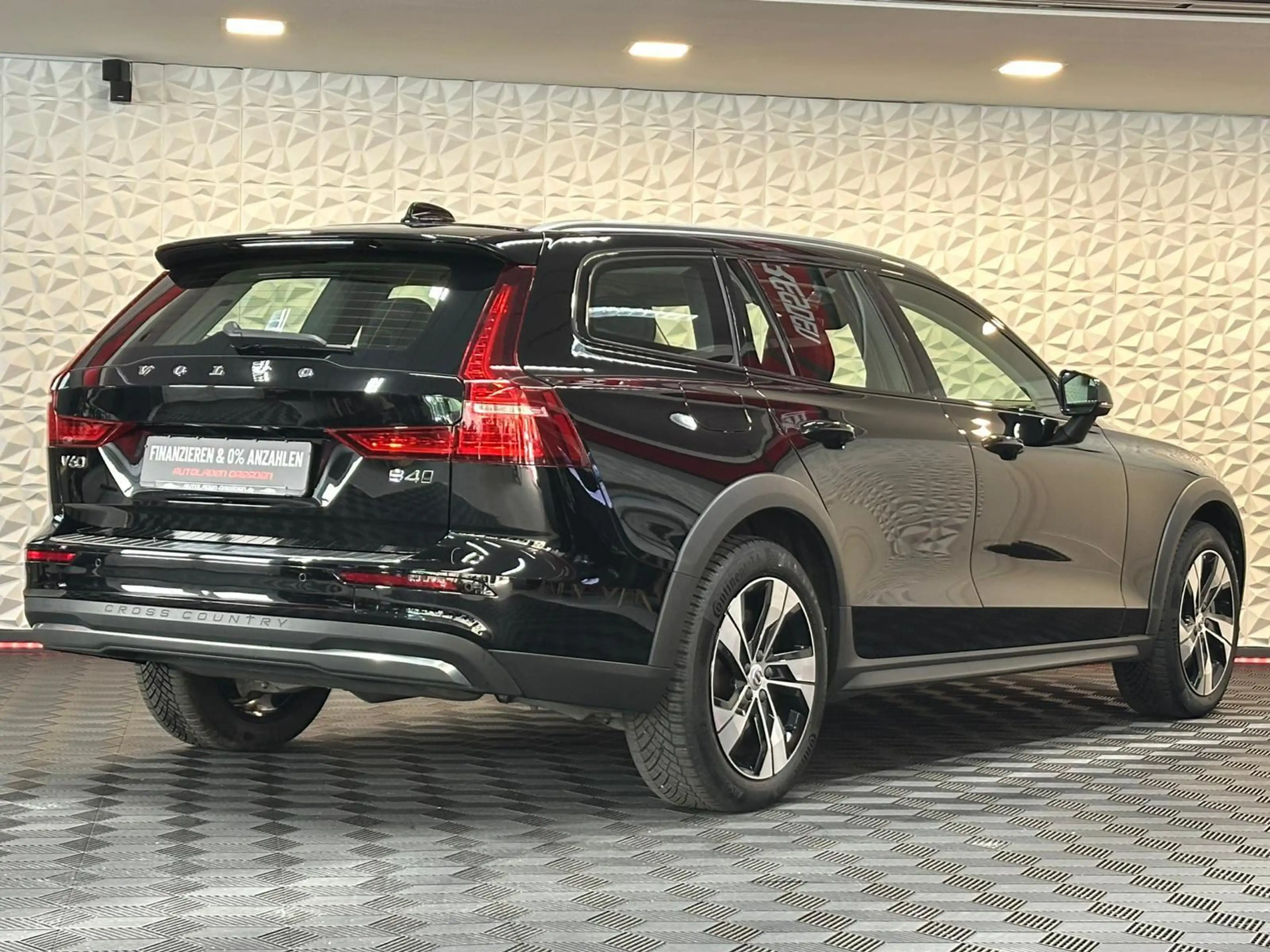 Volvo V60 Cross Country V60 CrossCountry 4x4 MEMORY#LH#CARPLAY#LEDER#AHK — photo 9