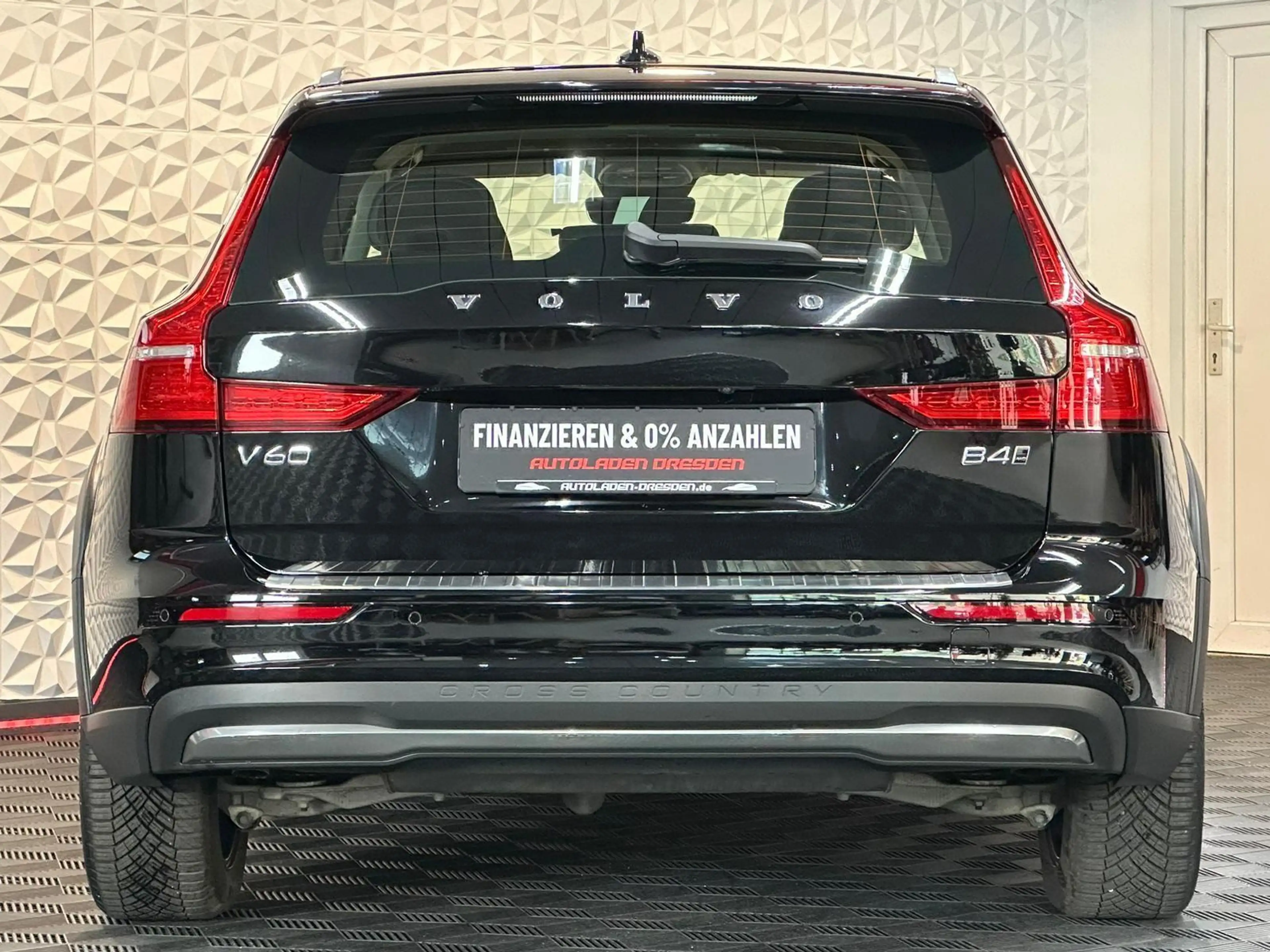 Volvo V60 Cross Country V60 CrossCountry 4x4 MEMORY#LH#CARPLAY#LEDER#AHK — photo 6