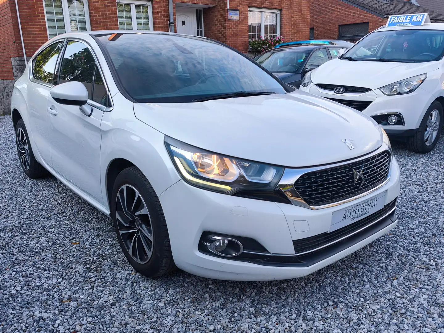 Citroen DS4 DS4 1.6 Hdi / PRETE À IMMATRICULER / Euro 6b / Blanc - 1
