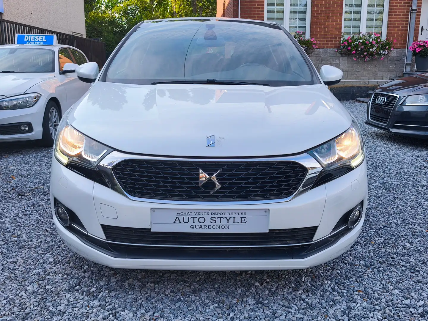 Citroen DS4 DS4 1.6 Hdi / PRETE À IMMATRICULER / Euro 6b / Blanc - 2