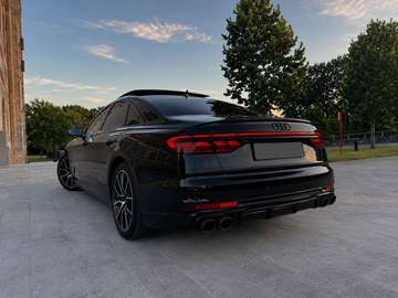 S8 Look | Full Option | B&O Advanced | TV-Entertainment | Shadow Look Plus | Panodak | Massage | BTW-Wagen