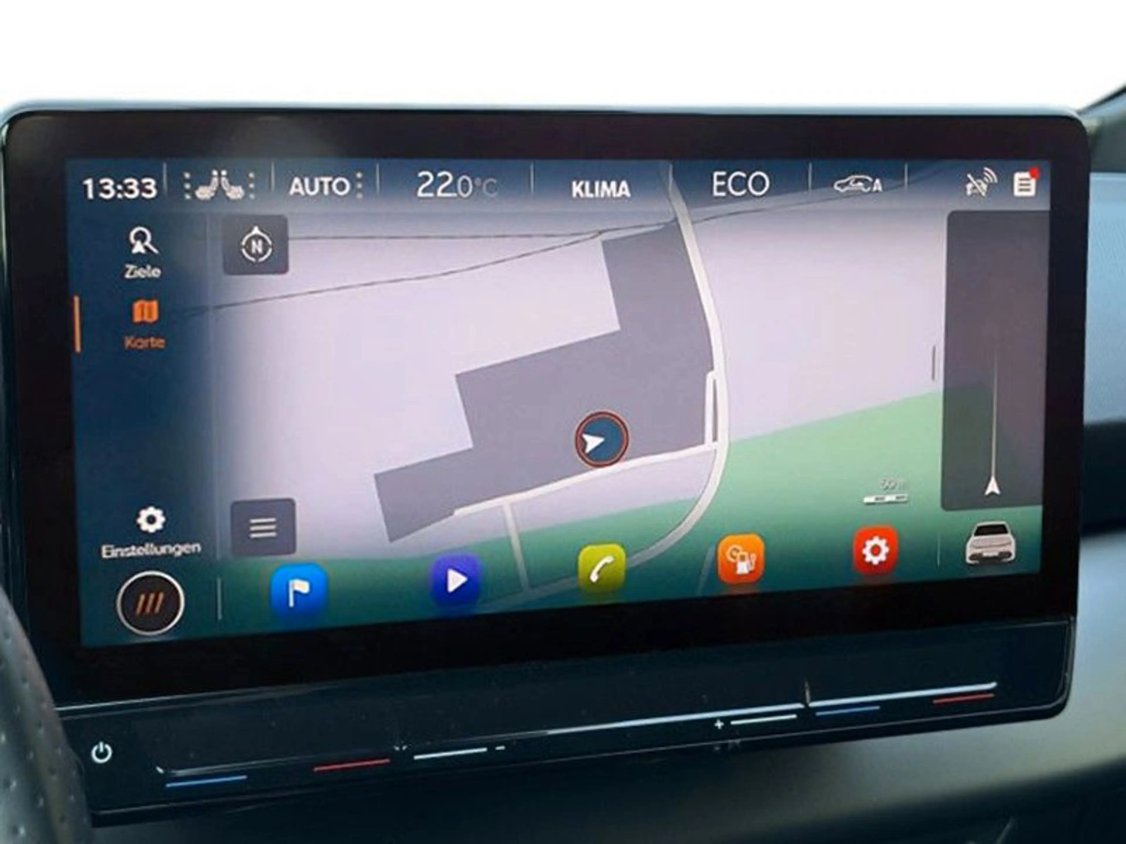 CUPRA Born 150 kW — photo 12