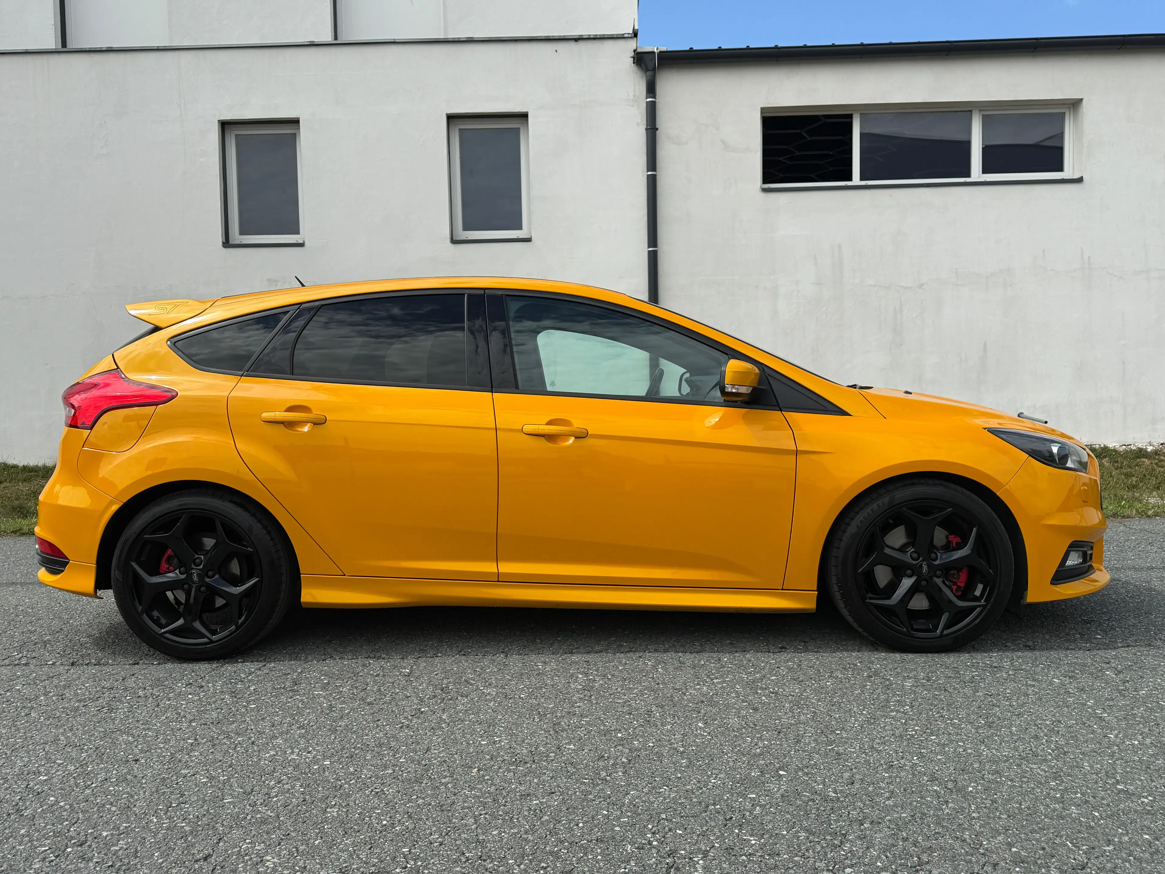 Ford Focus ST 2,0 — photo 8
