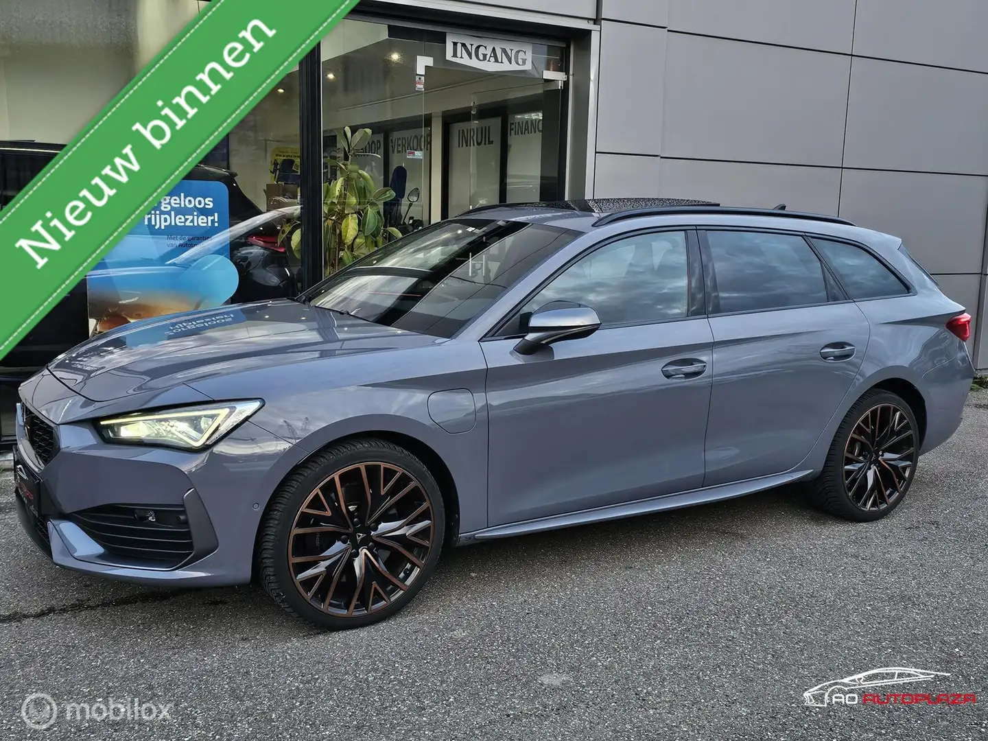 CUPRA Leon Sportstourer 1.4 e-Hybrid VZ Performance Panorama/ Grijs - 1