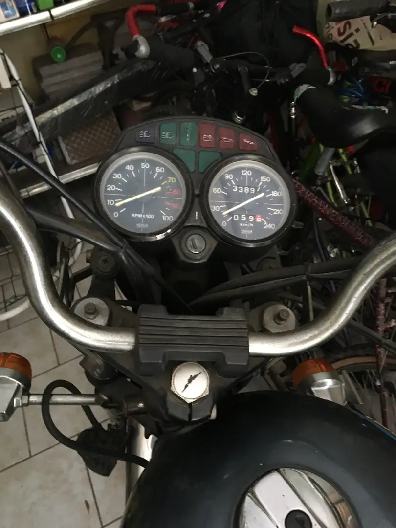 Moto Guzzi V 50 C - 1