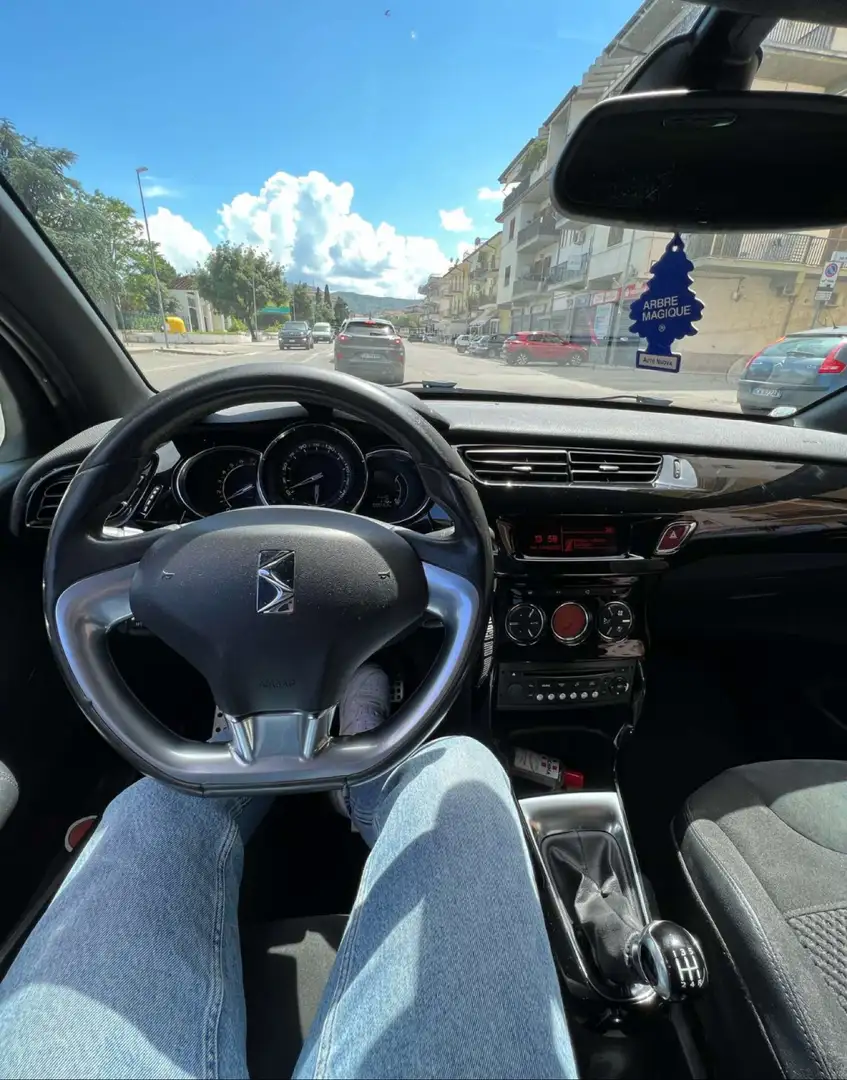 Citroen DS3 1.2 puretech (vti) Chic 82cv - 2