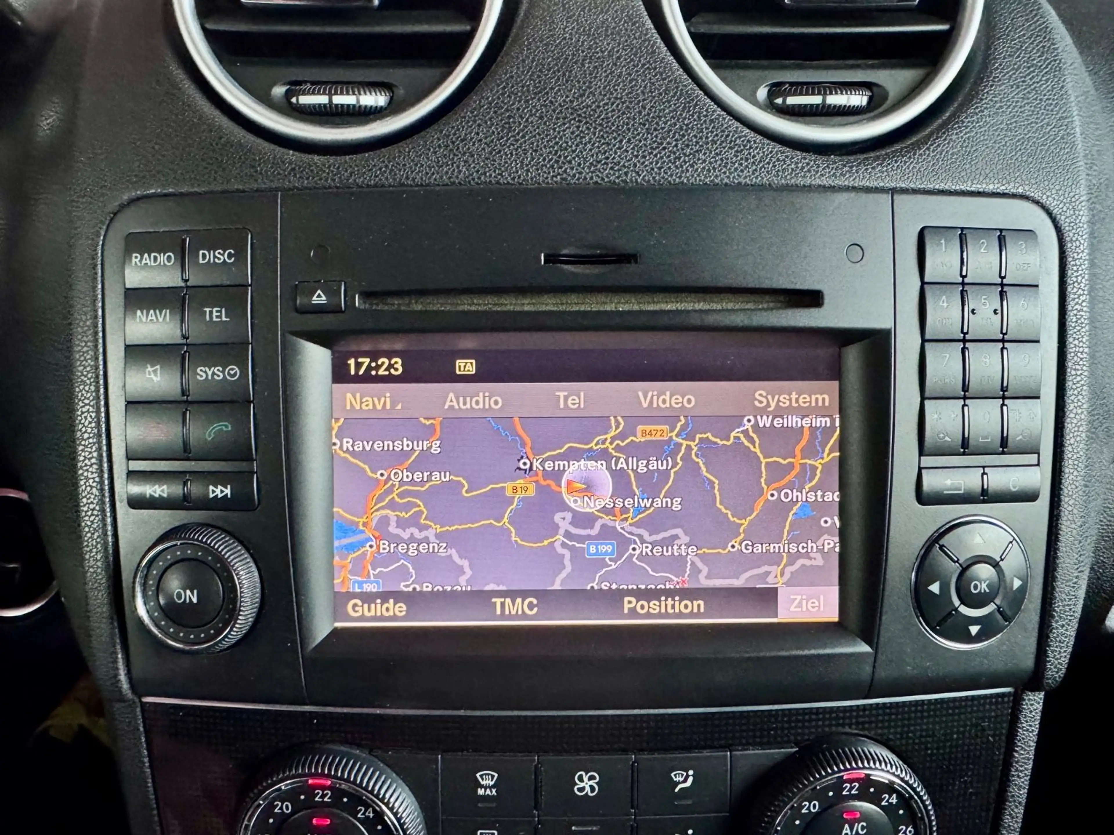 Mercedes-Benz ML 350 CDI 4Matic AHK Glasdach Comand Xenon Leder — photo 13